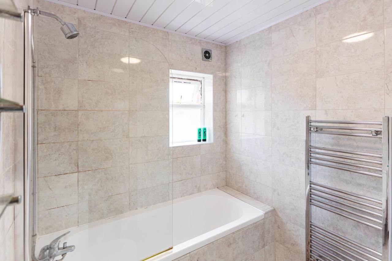 Spacious Home Close To City Centre Location Leeds  Luaran gambar