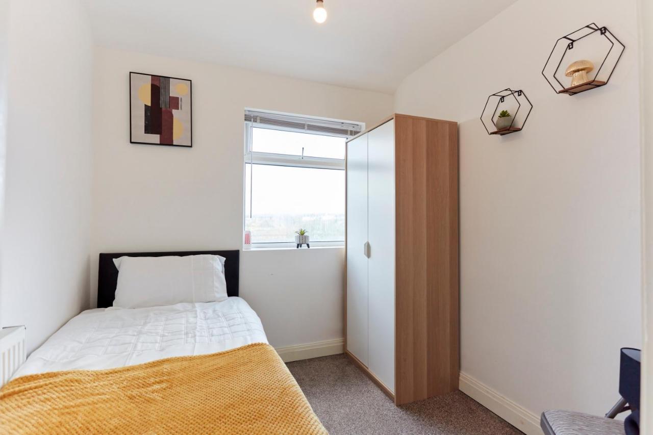 Spacious Home Close To City Centre Location Leeds  Luaran gambar